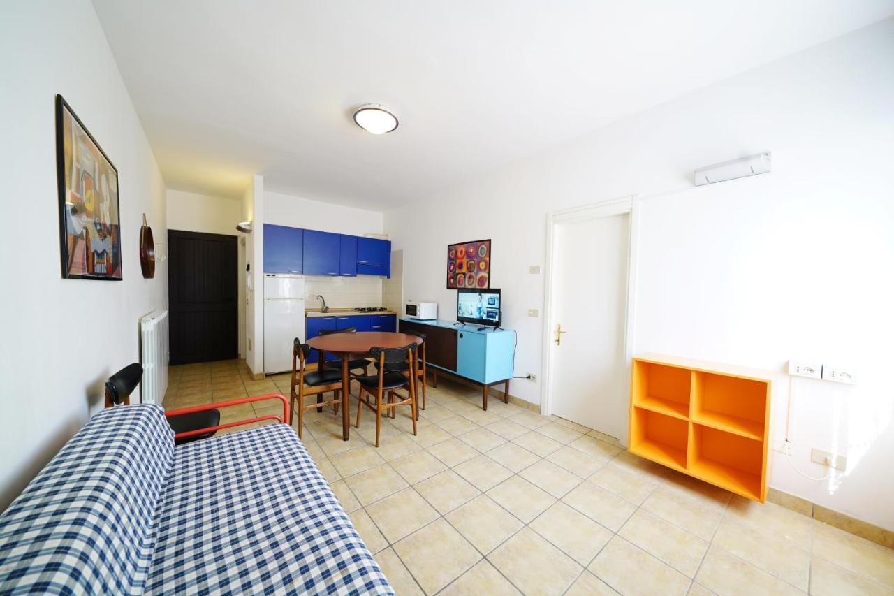 Residenza Holiday Llido Degli Estensi Εξωτερικό φωτογραφία